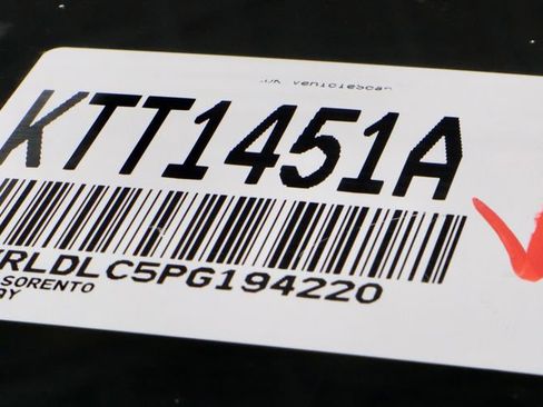 Used 2023 Kia Sorento S w/ Panoramic Sunroof Package image 40