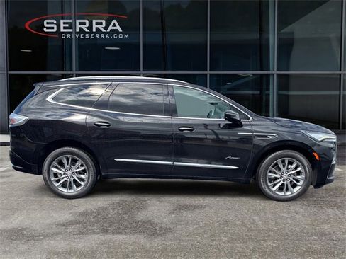 Used 2023 Buick Enclave Avenir w/ Avenir Technology Package image 6
