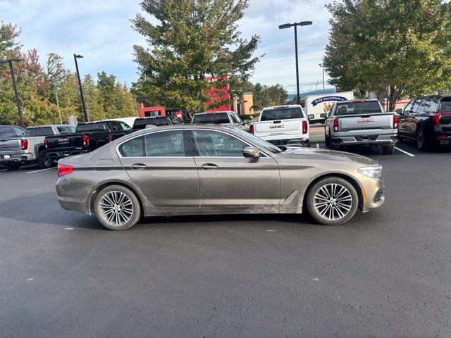 Used 2018 BMW 540i xDrive AWD/4WD image 5