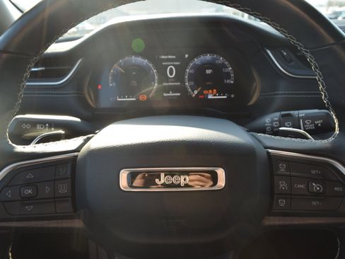 Used 2021 Jeep Grand Cherokee L Limited image 13