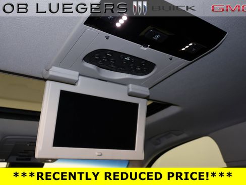 Used 2018 GMC Yukon Denali w/ Open Road Package image 12