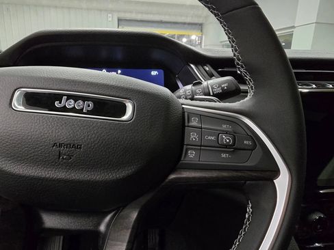 New 2025 Jeep Grand Cherokee L Limited w/ Luxury Tech Group II AWD/4WD image 20