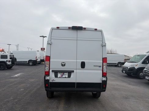 Used 2025 RAM ProMaster Tradesman w/ Convenience Group image 4