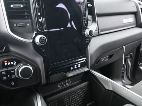 Used 2025 RAM 1500 Big Horn AWD/4WD image 18