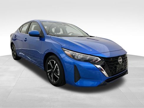 Used 2025 Nissan Sentra SV FWD image 8