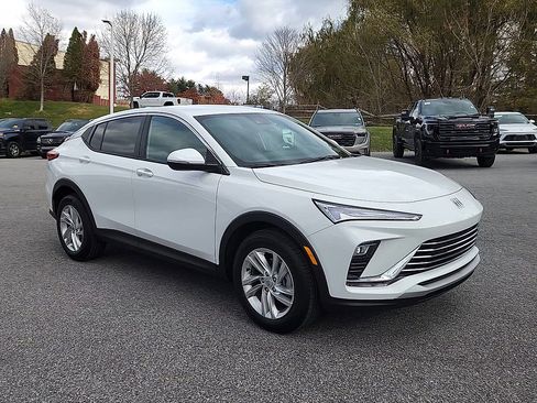 Certified 2024 Buick Envista Preferred image 2