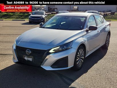 Used 2024 Nissan Altima 2.5 SV