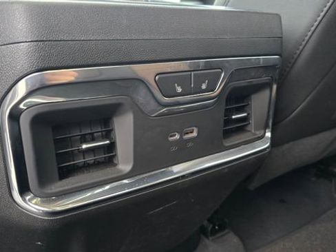 Used 2025 Chevrolet Silverado 2500 High Country w/ Technology Package image 18