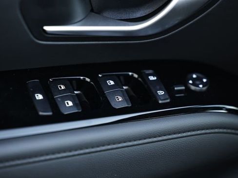 Used 2024 Hyundai Tucson Limited image 16