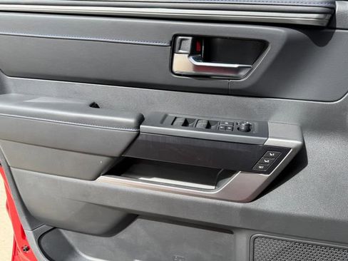 Used 2025 Toyota Tundra Platinum image 25