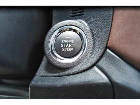 Used 2020 Subaru Outback Touring w/ Popular Package #2 AWD/4WD image 19