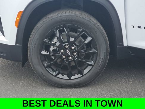 New 2026 Chevrolet Traverse LT w/ Midnight/Sport Edition FWD image 38