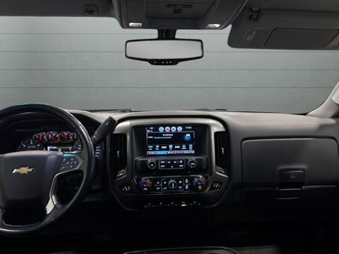 Used 2019 Chevrolet Silverado 2500 LT w/ LT Convenience Package image 4