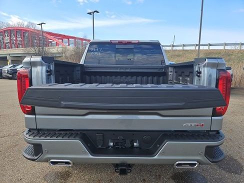 New 2026 GMC Sierra 1500 AT4 w/ AT4 Premium Package image 18