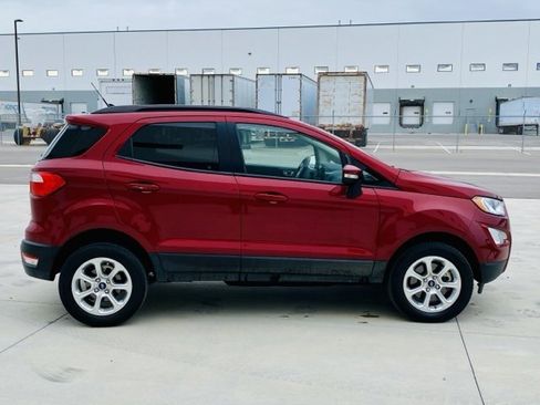 Used 2019 Ford EcoSport SE w/ SE Convenience Package image 4
