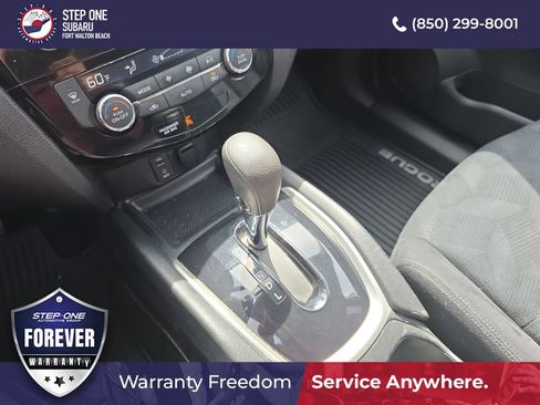 Used 2016 Nissan Rogue SV image 26