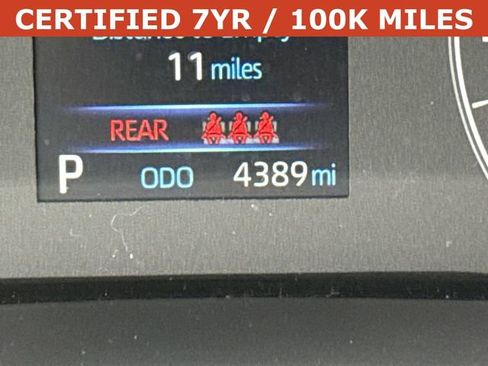 Used 2025 Toyota Corolla LE FWD image 28