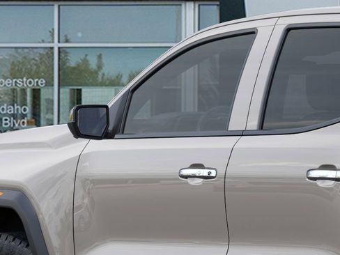 New 2026 GMC Canyon Denali AWD/4WD image 12