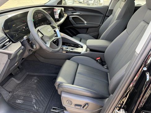 New 2025 Audi Q5 Premium Plus image 18
