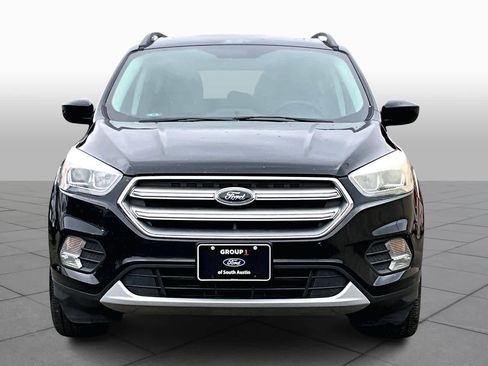 Used 2017 Ford Escape SE w/ SE Leather Comfort Package image 4