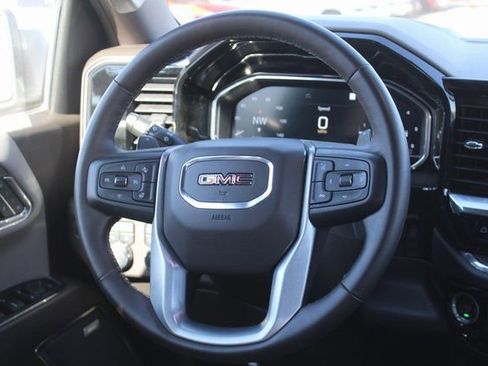 Used 2023 GMC Sierra 1500 SLT image 24