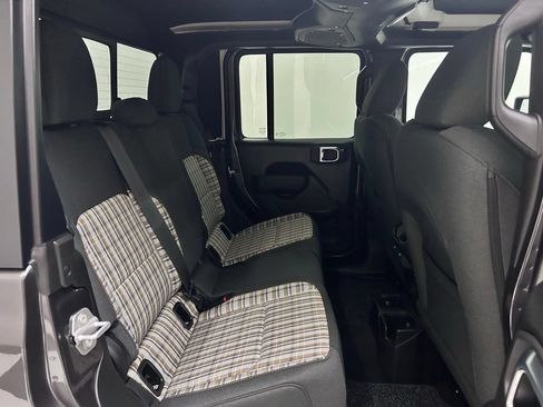 New 2026 Jeep Gladiator Mojave AWD/4WD image 16