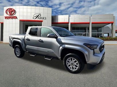 Used 2025 Toyota Tacoma SR5