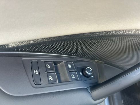 New 2026 Volkswagen Tiguan SE R-Line FWD image 52