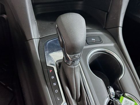 Used 2023 Chevrolet Equinox LT image 25