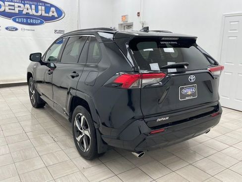 Used 2021 Toyota RAV4 SE w/ Weather & Moonroof Package image 20