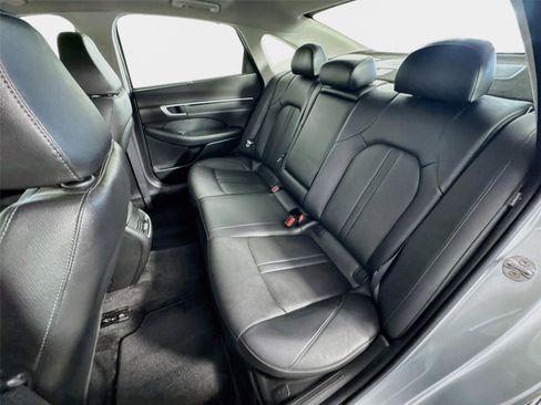 Certified 2025 Hyundai Sonata Limited FWD image 24
