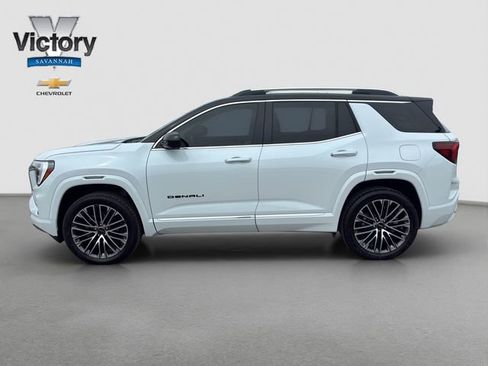 Used 2026 GMC Terrain Denali w/ LPO, Black Badging Package AWD/4WD image 4