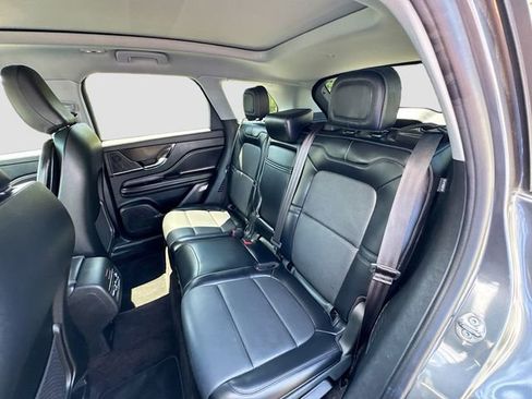 Used 2022 Lincoln Corsair AWD w/ Premium Package image 25