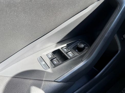 Used 2020 Volkswagen Jetta SEL Premium FWD image 13