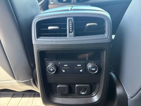 Used 2020 Buick Envision Premium AWD/4WD image 23