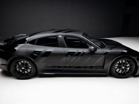 Used 2025 Porsche Taycan Turbo GT AWD/4WD image 39