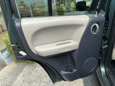 Used 2002 Jeep Liberty Limited AWD/4WD image 17