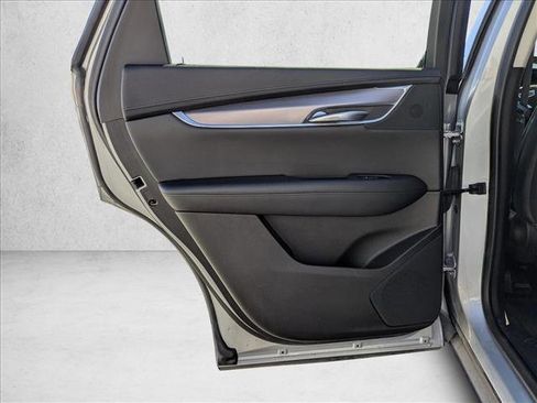 Used 2019 Cadillac XT5 Premium Luxury image 16