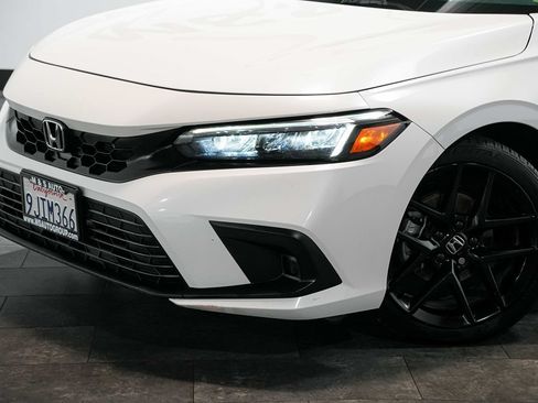 Used 2023 Honda Civic Sport image 10