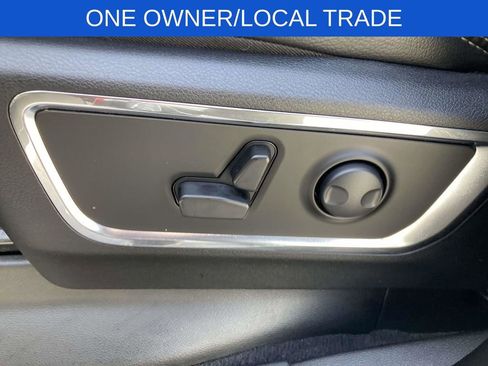 Used 2025 RAM 1500 Laramie w/ Sport Appearance Package AWD/4WD image 17