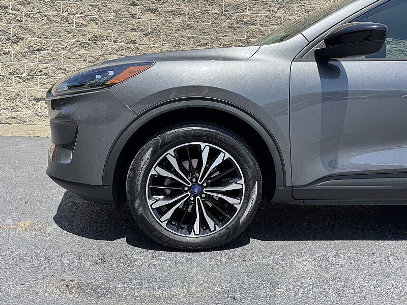 Used 2021 Ford Escape SE w/ SE Sport Appearance Package AWD/4WD image 7