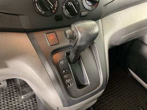 Used 2020 Nissan NV200 S image 26