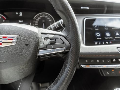 Used 2021 Cadillac XT4 Sport image 25