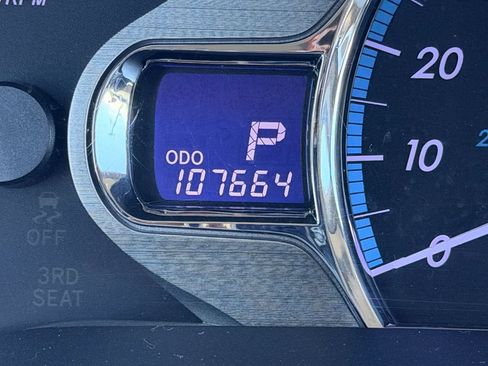 Used 2014 Toyota Sienna XLE AWD/4WD image 32
