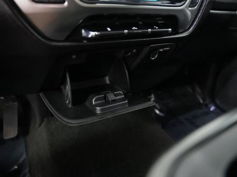 Used 2018 Chevrolet Silverado 1500 LT w/ All Star Edition AWD/4WD image 27