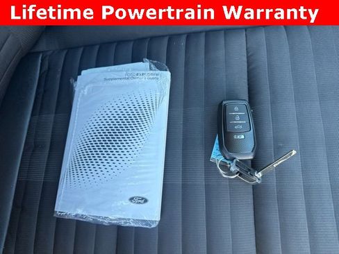 Used 2025 Ford Explorer ST-Line w/ ST-Line Street Pack image 20