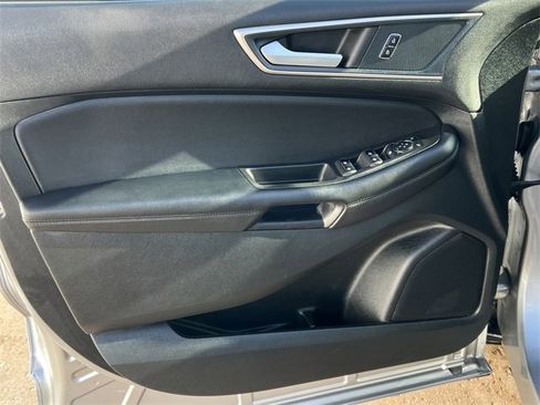 Used 2024 Ford Edge SEL image 15
