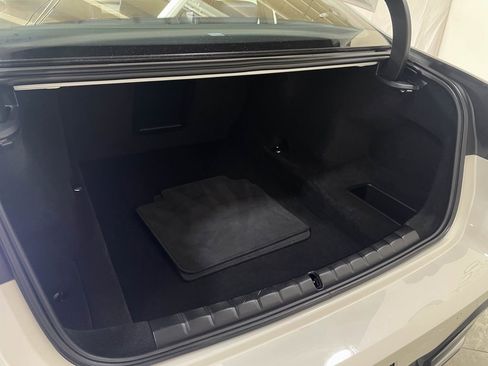 Used 2025 BMW 740i xDrive image 44