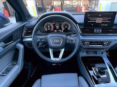 Certified 2025 Audi Q5 Prestige w/ Prestige Package image 18