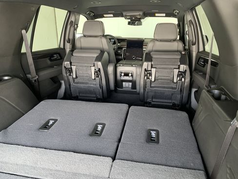 New 2026 GMC Yukon Elevation image 54